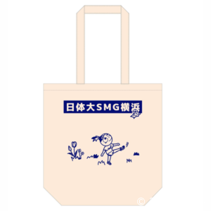 渡部麗選手のデザインのトートバッグ!ホーム開幕戦ではサイン入りガイドブックとセット販売します